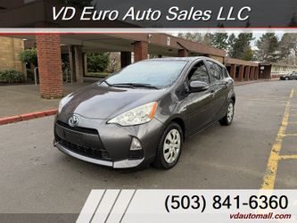 2013 Toyota Prius c One