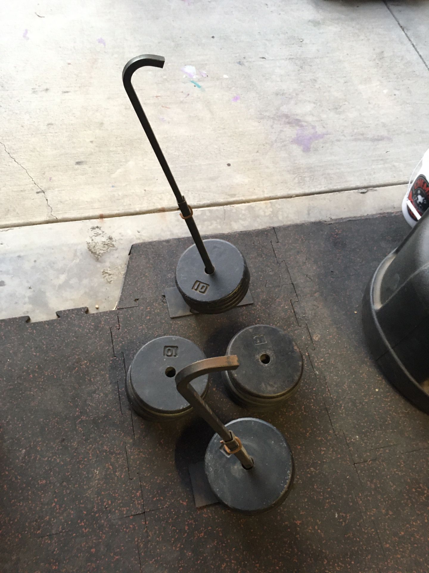 Bench press eccentric hooks/ weight release hooks/ 200lbs weights