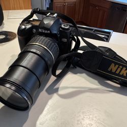 Nikon D70 Camera