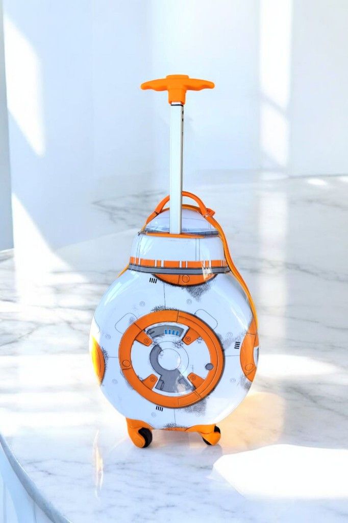 Star Wars BB-8 Hard Shell Travel Luggage/Star Wars Lunch Tote Bag Combo