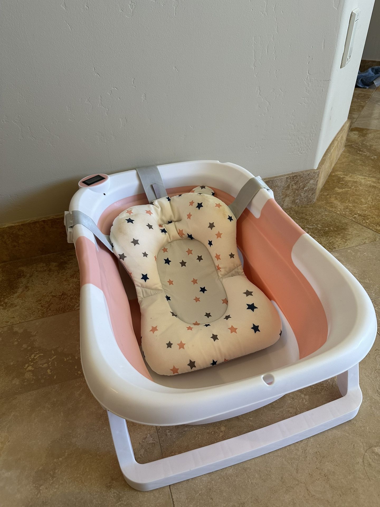BABY BATH TUB