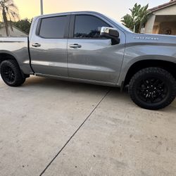33x12.5x18