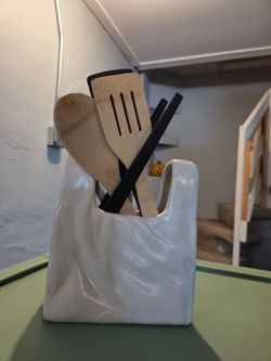 Handbag decor