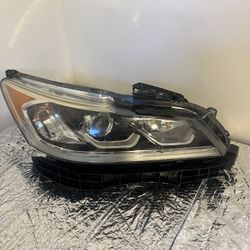 Honda Accord Passenger Side Headlight 