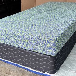 Twin Size Ashley Mattress & Boxspring 