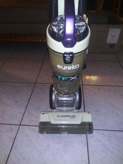 Eureka TFX Floor Rover