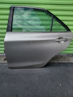 TOYOTA CAMRY REAR DRIVER DOOR  2015-2016-2017👉ASK PRICE
