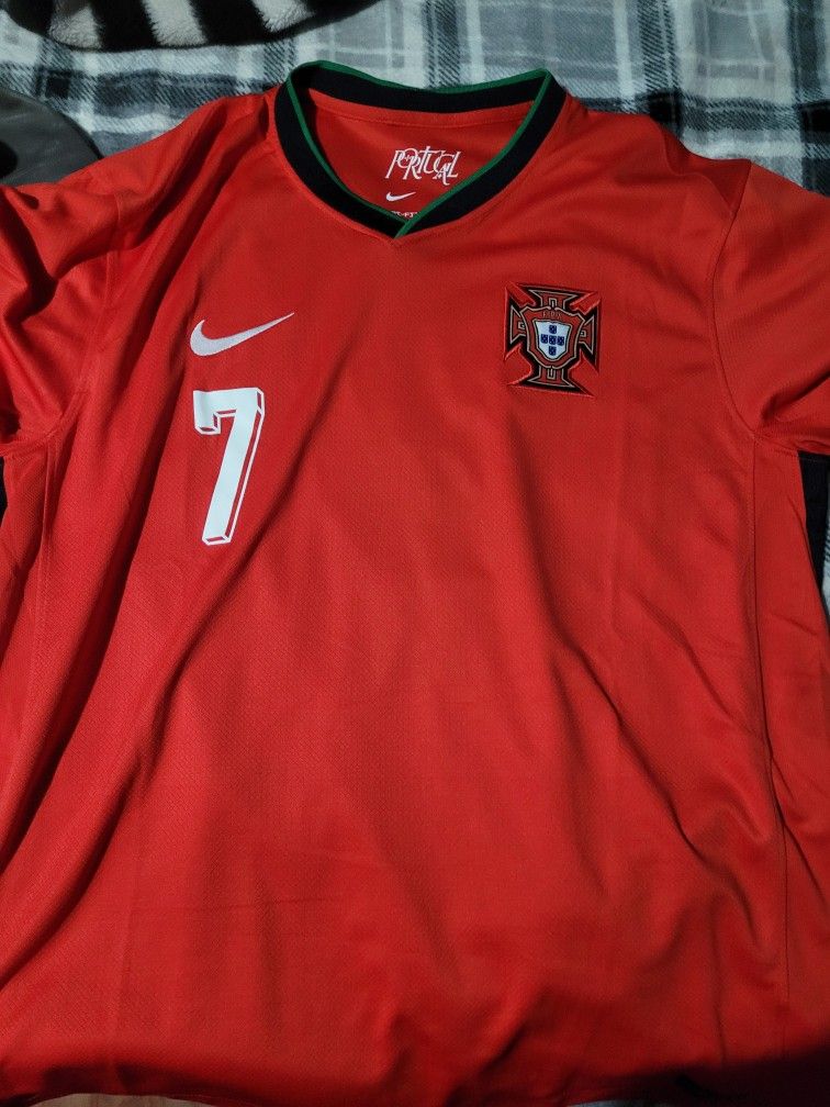 Ronaldo 24/25 Portugal Jersey Size Xl Replica