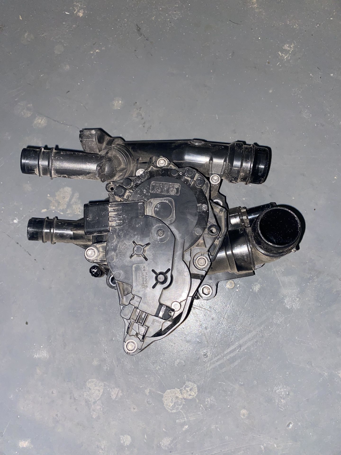 Thermostat Housing - Hyundai