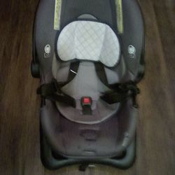 Safety 1st Baby Car seat With Base And Visor 
