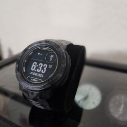 Garmin Instinct 2 Smart Watch/ Fitness Tracker