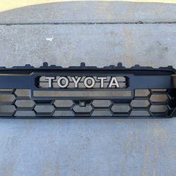 Toyota Tacoma Grill 2024-2026, OEM ORIGINAL TOYOTA PART, Toyota Tacoma grille, bumper grill