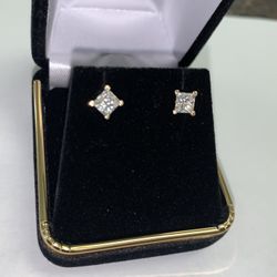 Princess Cut Diamond Earrings 