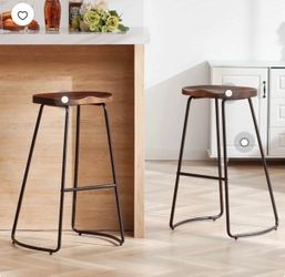 Bar stool