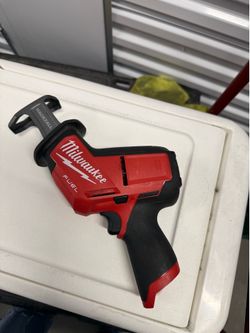 Milwaukee M12 FUEL HACKZALL Reciprocating Saw