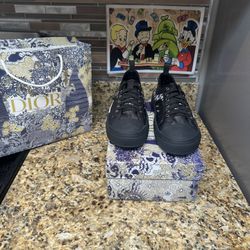 Black Dior B23 Brand New With Bag And Box Size 8-9-10-11 Usa Men’s