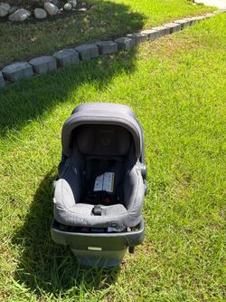 UPPAbaby Mesa Infant Car Seat + Base — $45