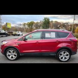2019 Ford Escape Titanium