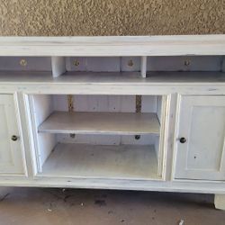 Farm House Tv Stand 
