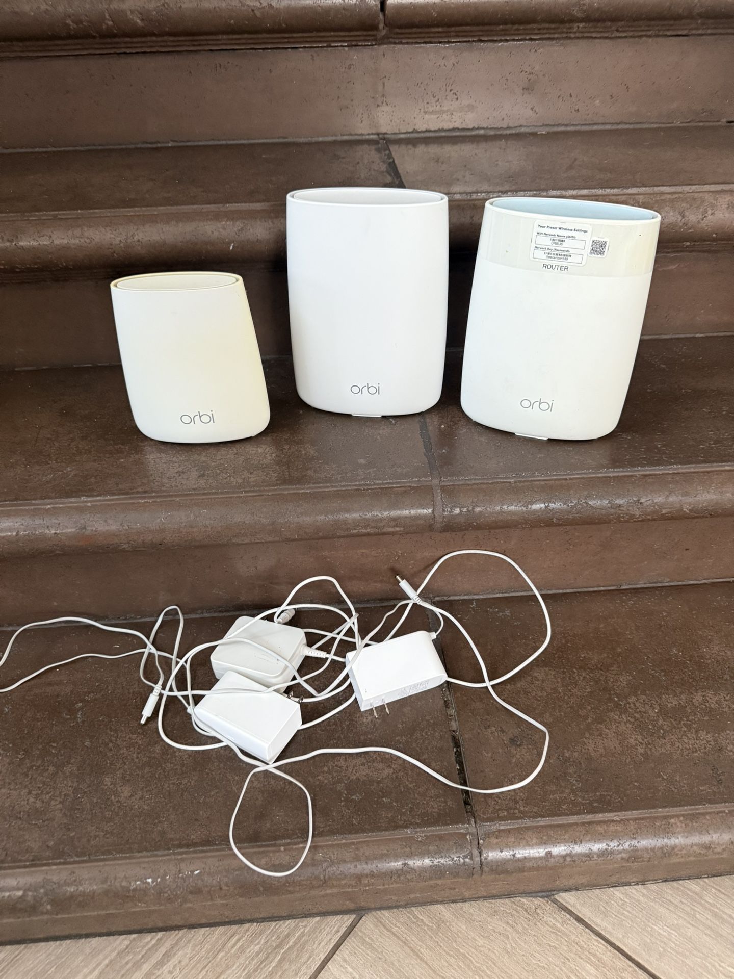 Orbi Router & Satellites 