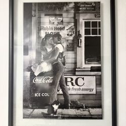 B/W Couple Floating Frame 45 X 34