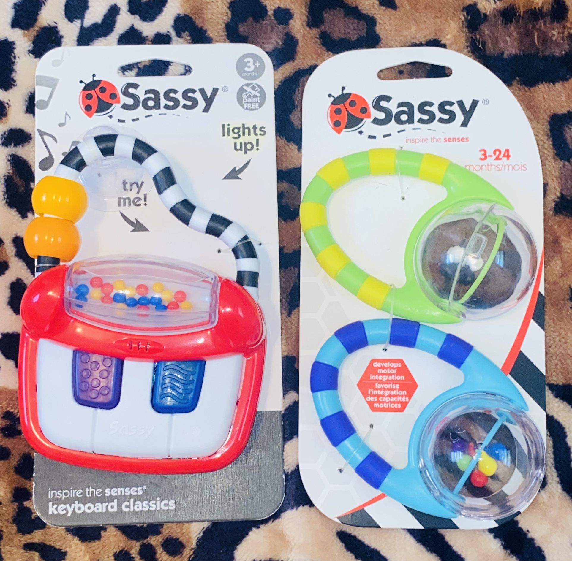 2 SET/::🖤❤️3+MONTHS SASSY LIGHT UP KEYBOARD TOY &💚💜3-24 MONTHS SASSY 2 PK OF MOTOR SKILLS TOYS🟣