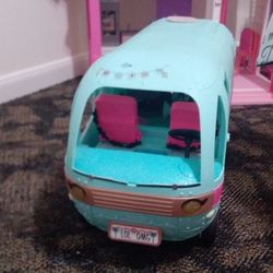 LOL OMG Glamper Surprise Van 