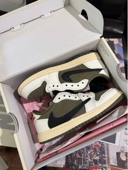 Jordan 1 Olive Travis Scott size 13c