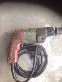 Milwaukee drill 3/8 with key