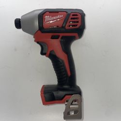 Milwaukee M18 Lithium Ion Cordless 1/4 in. Hex Impact Driver 2656-20 (Tool-Only)