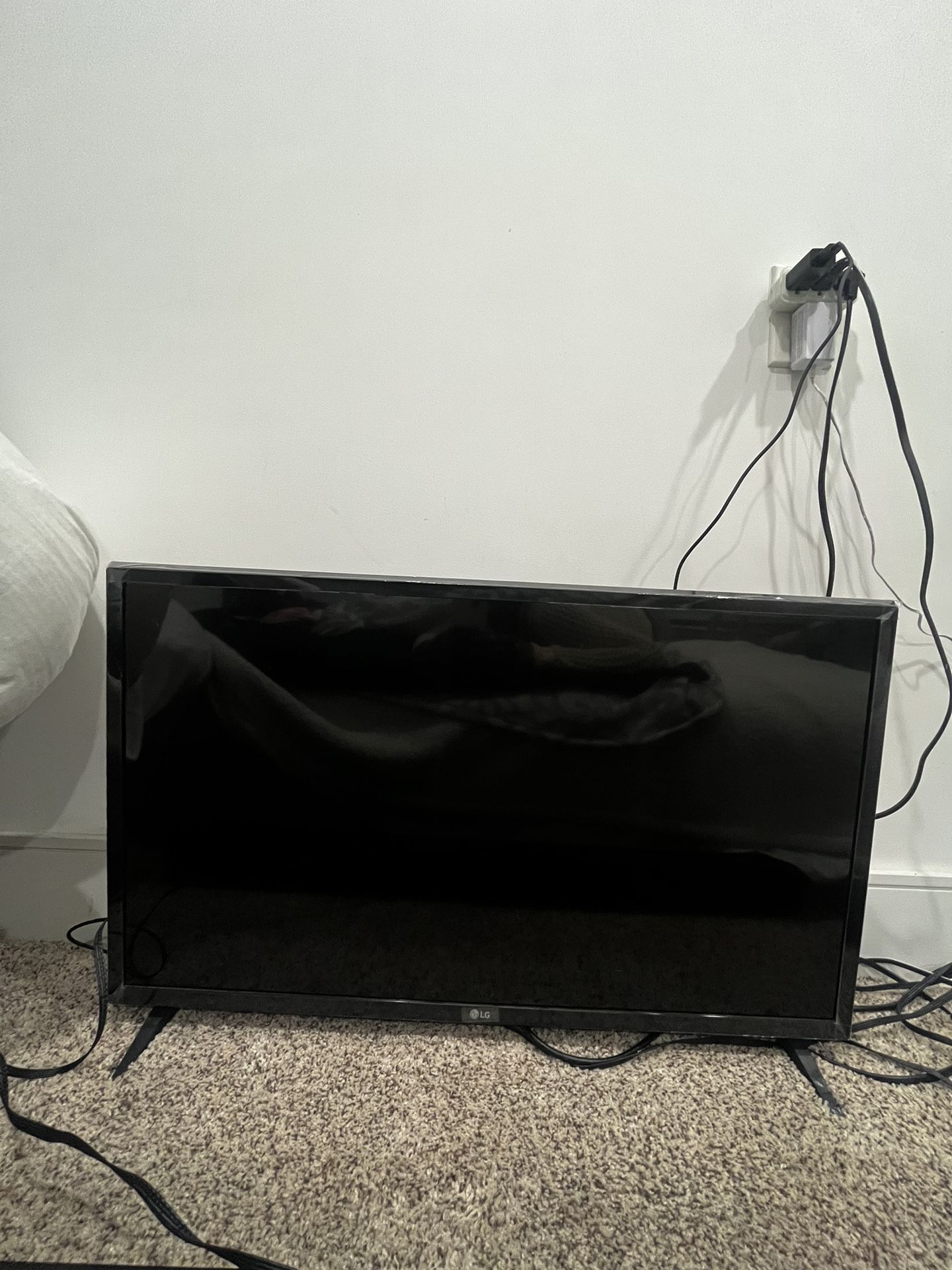 New 30” LG TV