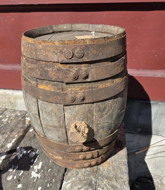 Antique Primitive Farmhouse Wooden Barrel