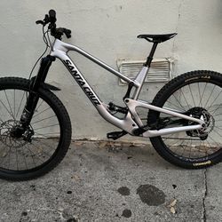 Mountain Bike Like New