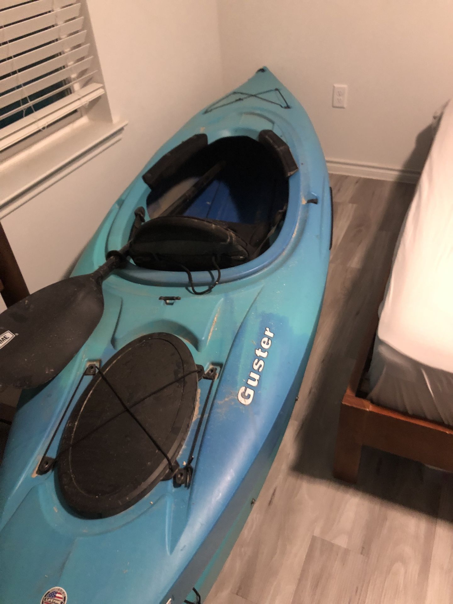 Guster Kyaks