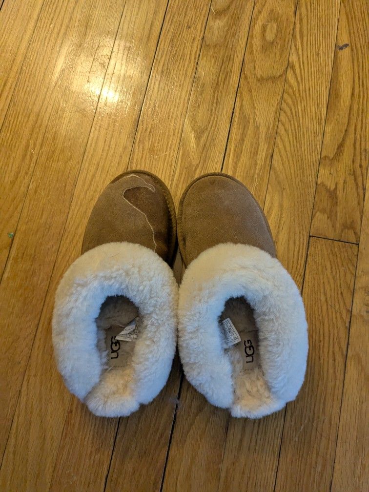 UGGs