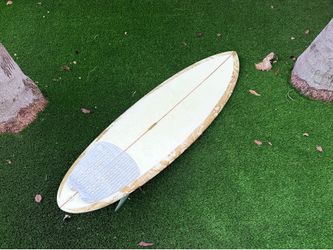 Beautiful 5’7 Son of Cobra Round Twin Surfboard in Like New Condition - Unique