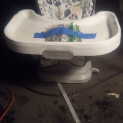 Booster High Chair With Removable Tray And Seat Belt What