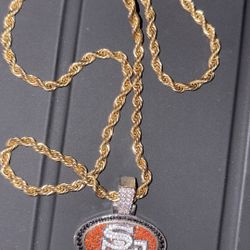 49ers GLD Pendant And Gold Chain