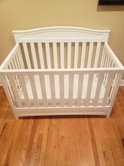 Baby crib