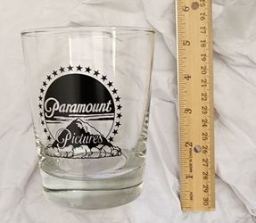 New Paramount Movie TV Studios Glass Cup Drink Mug Beer Drinkware Home