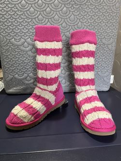 中古 UGG Classic Stripe Cable Knit 中古 UGG Classic Stripe Cable Knit