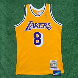 Kobe Bryant Los Angeles Lakers Mitchell & Ness 1996-97 Rookie Authentic Stitched Jersey Medium Great Condition