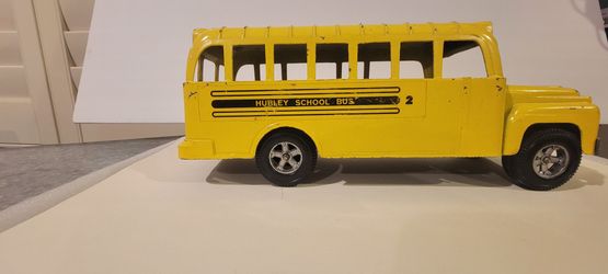Vintage 1960's Hubley Yellow School Bus