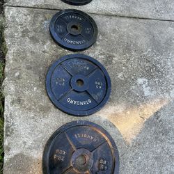 Weight Set 2 45lbs And 2 35 Lbs  Total Of 160 lbs 