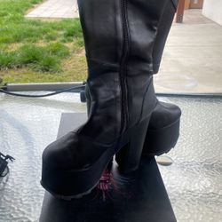 Size 10 Woman’s Boots