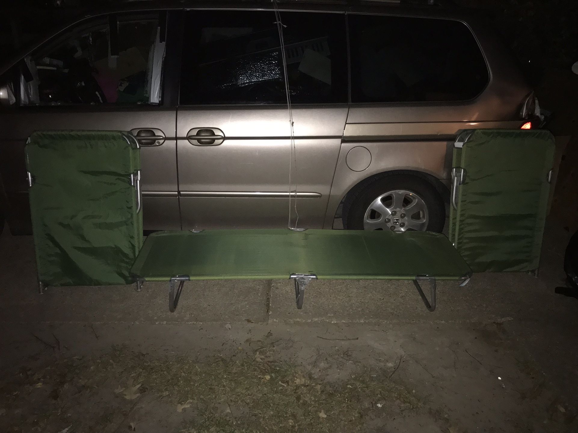 Lnew Lightweight Coleman fold up adult cuts only $25 each firm