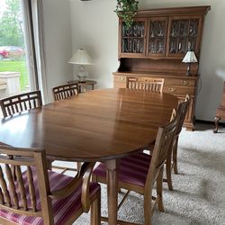 Wood Dining Room Table And 6 Chairs