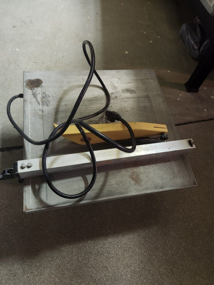 Tile Table Saw