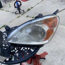 2002-2006 OEM Honda CR-V Headlights 