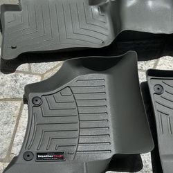 WeatherTech ~ Footliners Audi Q7